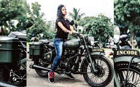 Over the months, we have shared multiple modified classic 350 examples. This Modified Royal Enfield Classic Looks Like A Ww2 Era Machine