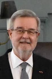 Commission will select new mayor