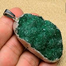 Green Drury Agate Gemstone Pendant 2 5 8 Nw Gemstone Pendant Agate Gemstone Gemstones