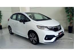 Apa saja sih yang berubah dari new honda jazz ini selain bumper dan. Jual Mobil Honda Jazz 2017 Rs 1 5 Di Dki Jakarta Automatic Hatchback Putih Rp 272 500 000 3989438 Mobil123 Com