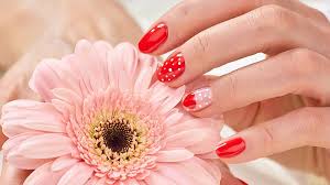 Whether you're going out for a romantic dinner, cozying. 20 Cute Valentine S Day Nail Designs For 2021 The Trend Spotter