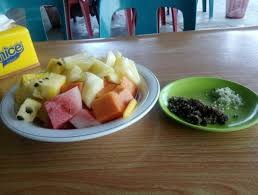 Buah pertama yang memiliki khasiat menaikkan tensi darah rendah adalah buah naga. Buah Potong Rujak Colek Steemit