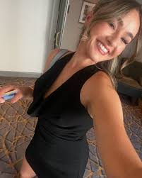 Una Leonard (@una.leonard) • Instagram photos and videos