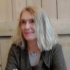 Carol Perlman's Instagram, Twitter & Facebook