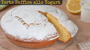 Ora unite lo yogurt di soia, il latte vegetale e l'olio di girasole. Torta Soffice Allo Yogurt Ricetta Facile Fatto In Casa Da Benedetta Youtube