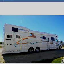 19 Horse Trailers Ideas Horse Trailers Horse Trailer Horses