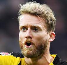 Men's national team, while becoming a breakout start with german bundesliga side borussia dortmund. Borussia Dortmund Rassismus Debatte Um Bvb Star Aubameyang Entfacht Welt