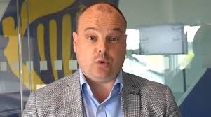 Ryanair, satisfecha por sentencia sobre prácticas anticonsumo de agencias  online