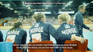 Først 17 minutter ut i omgangen sendte stine skogrand håndballjentene i ledelsen fra straffemerket. Her Forlenges Sponsoravtalen Med Handballjentene Youtube