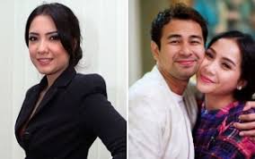 Seorang asisten pribadi merupakan sebuah peran yang sangat penting dalam membantu pekerjaan dan kegiatan para selebritis. Tia Ivanka Ternyata Pernah Ditaksir Raffi Ahmad Begini Reaksi Nagita