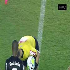 Red bull bragantino, commonly known as bragantino, is a brazilian football club based in bragança paulista, são paulo. Santos Fc 1 1 Red Bull Bragantino Claudinho 90 2 Club S First Topflight Goal Troll Football