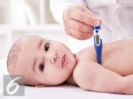 Hal yang harus dihindari ketika bayi panas. Tak Perlu Panik Ibu Bisa Lakukan Ini Ketika Anak Demam Tinggi Health Liputan6 Com