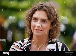 Daughter hannah ingram moore hi-res stock photography and images