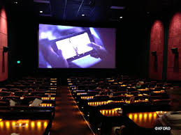 You're advised to arrive about 30 minutes before your movie starts. Amc S Dine In Theatre At Downtown Disney Gives Families A Fun Option For Seeing Movies Allears Net