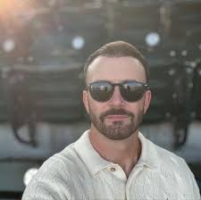 Jeffrey Lovelace (@lovelacejeff) • Threads, Say more