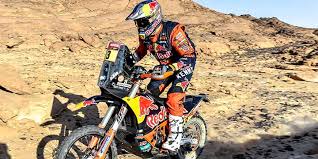 He won stages 2,5,6,8, and 9, and finished 40 minutes ahead of his nearest rival. Dakar 2021 Toby Price Holt Sich Den Heutigen Tag Enduro De Magazin