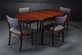 Get 5% in rewards with club o! Danish Mahogany Dining Table Chairs Set 1970s Set Of 5 For Sale At Pamono