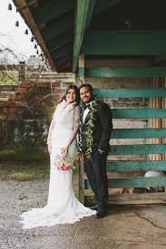 We have ministers, photographers, license info, hawaii we provide wedding planning, ministers/officiants, photographers, license information and exotic hawaii wedding locations. Rustic Wedding Featuring Hawaiian Traditions And A Beaded Sheath Wedding Dress