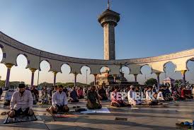 Tak hanya bagi pemerintah, tenaga kesehatan juga menghadapi tantangan yang sama beratnya, termasuk perawat. 11 Negara Muslim Paling Damai Indonesia Ungguli Arab Saudi Republika Online