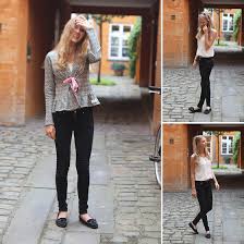 Niclas norlindh och skidlandslagets stjärnskott frida karlsson drar torra skämt och ordvitsar för varandra, men de får inte skratta. Frida Karlsson Odd Molly Cardigan Jc Black Pants A Day In Copenhagen Lookbook