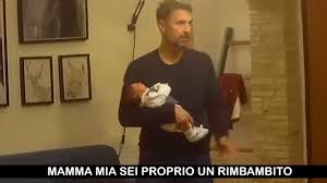 Pagina seguita da raoul e staff autorizzato agenzia twelve entertainment info@twelveent.it. Raoul Bova Becomes A Grandfather At 49 But It S All A Joke Of Le Iene I Video World Today News