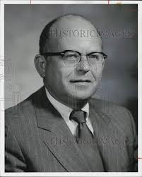 1976 Press Photo President Leon Weiner of the National Housing Conference
