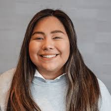 Kari Bergman's Instagram, Twitter & Facebook