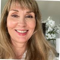 Debbie Gaffney's Instagram, Twitter & Facebook