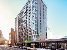 Boasting location next to chinatown, the venue offers 227 rooms together with a lobby bar onsite. Hotels In New York City Suchen Die Besten 72 Hotels In New York City Ny Von Ihg