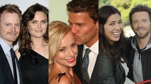 Bones es una serie de hart hanson e stephen nathan con emily deschanel (dr temperance brennan), emily deschanel (temperance brennan). Bones And Their Real Life Partners Youtube