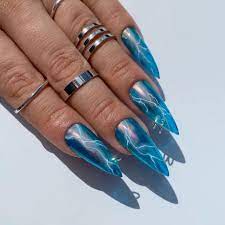 Luxury Press On Nails On Instagram Lightning Strike Pressonnails Customnails Nailstagram Nails Nai Goth Nails Stylish Nails Fire Nails