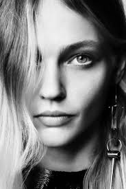 Artistic Black And White Woman Portrait Photography Pin By Laura West On People With Images Portrait Black And White Portraits Black And White Photography