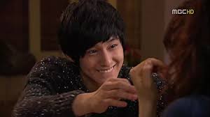 A lighthearted drama about women in their 30s who desire love. Ajikdo Gyeolhonhago Shipeun Yeoja Tv Series 2010 Imdb
