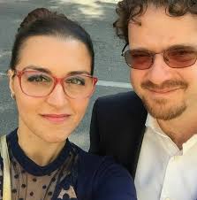 Bim Bum Bam contro i bulli! Debora, Carlo e Ambrogio rispondono alla  lettera di una piccola telespettatrice Scopri utti i video di Bim Bum Bam  su www.mediasetplaycult.it