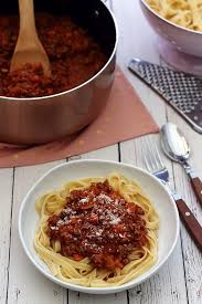 Sauce A La Bolognaise Le Vrai Ragu Comme A Bologne Amandine Cooking En 2020 Recettes De Cuisine Recette Bolognaise Recette