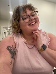 Hi! My name is Caroline and I'm potentially moving to DC this summer  (mid-June at the earliest). I'm looking for a private room (and ideally  bath, but im open to sharing given