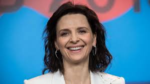 Après que cyril hanouna a les infos de @cyrilhanouna sur les chiffres des #cesar2020 et le cachet de florence foresti. Cesar 2020 Juliette Binoche Critique Florence Foresti Mais Defend Adele Haenel Le Soir