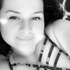 Hi everyone I need help any app that makes rhinestone templates?