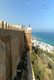 Belle Tunisie Tn La Forteresse Byzantine De Kelibia Forteresse Destination Touristique Les Rocheuses