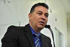 Conheça os vereadores empossados para a 20ª legislatura da Câmara de Feira  de Santana