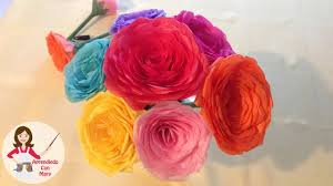 En especial si las flores son de papel, estarán siempre en perfectas condiciones para decorar tanto las mesas de una gran fiesta o evento, como algún pequeño rincón del hogar. Adorno De Flores De Papel Centro De Mesa Youtube