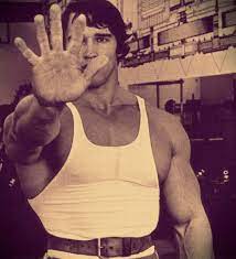 Bodybuilder Arnold Schwarzenegger NAKED [It's Bigger Than You Think!] -  Leaked Men