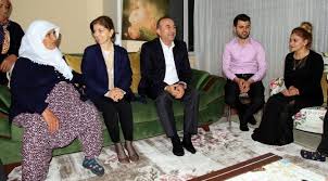 Takvim gazetesi saklambaç haberleri ve güncel magazin gelişmeleri için takvim.com.tr'yi takip edin. Bakan Cavusoglu Dan Antalya Da Taziye Ziyaretleri 2 Son Dakika Haberleri