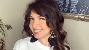 Nota che le tracce 7 e 14 del disco sono delle versioni strumentali dei brani originali. Cristina D Avena Tra Sensualita E Nuovi Progetti Un Po Di Cose Bollono In Pentola