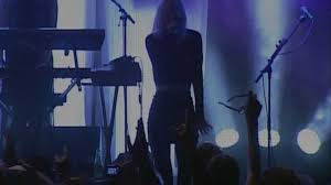 The video for the single. Veronica Maggio Mandagsbarn Smukfest Farvefjernsyn