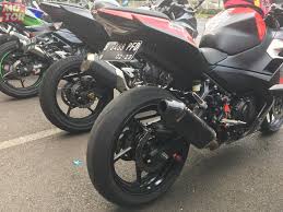Motor ini mempunyai mesin 150cc yang bertenaga dan awet bahan bakar. Buat Yang Mau Gambot Ban Motor Sport 150 250 Cc Mulai Rp 200 Ribuan Motorplus
