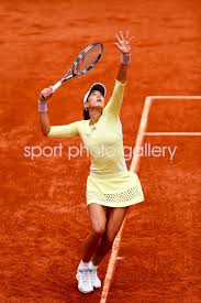 Serving for the title, muguruza makes the perfect start when williams when she won the wimbledon final last year, the assumption was that william would be on 23 grand slam titles by the time she arrived at roland. French Open 2016 Print Tennis Posters Garbine Muguruza
