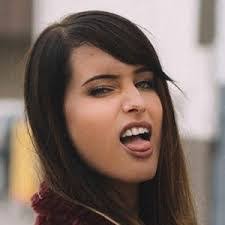 Sonja Reid's Instagram, Twitter & Facebook