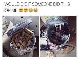 Gift Basket 18th Birthday Gift Ideas For Best Friend Makeup Gift Basket Chrsitmasgift Makeup Gifts Basket 18th Birthday Gifts Birthday Gift Baskets