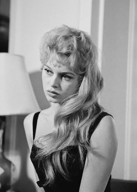 Stunning Photos of a Young and Dazzling Brigitte Bardot, 1950s-1960s - Rare  Historical Photos